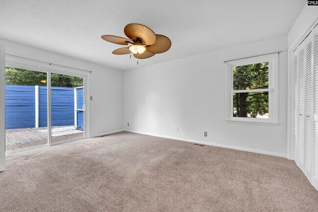 Building Photo - 101 Stuart Ln