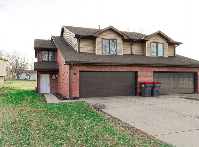 Building Photo - 5500 S 31st St