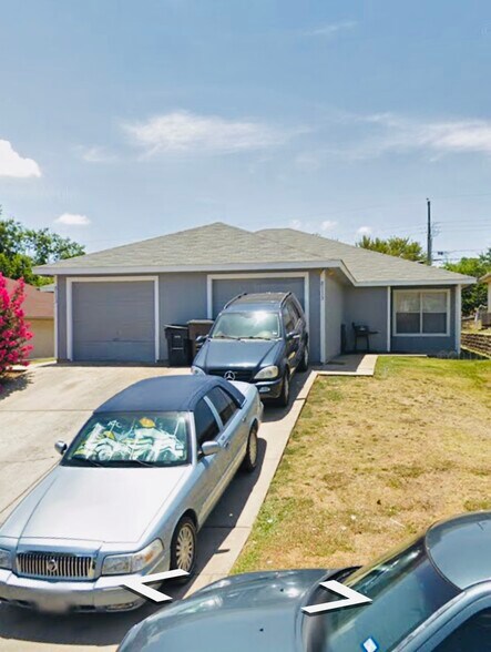 Building Photo - 8115 Marydean Ave
