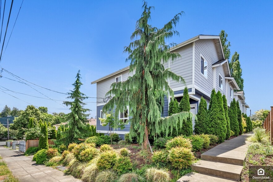 Building Photo - 4841 S Chicago St