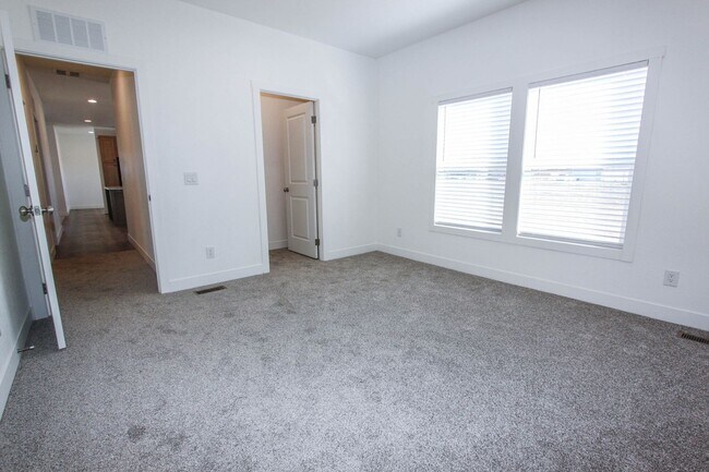 Building Photo - New Manufactured Home in Paudlen