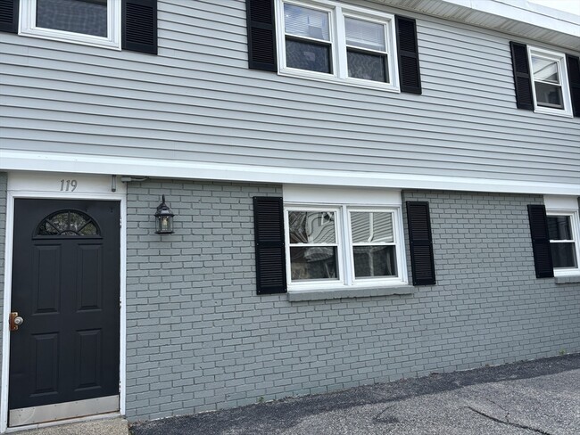 Building Photo - 119 Knight Ave