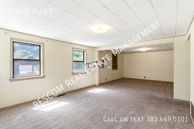 Building Photo - 3964 W 2550 S