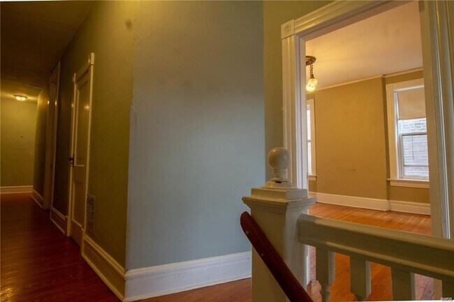Building Photo - 4141 Flad Ave