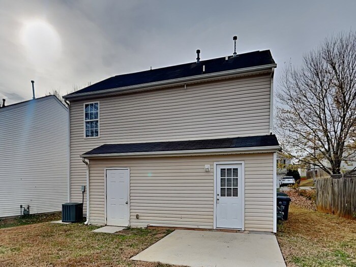 Building Photo - 7115 Henderson Valley Ln
