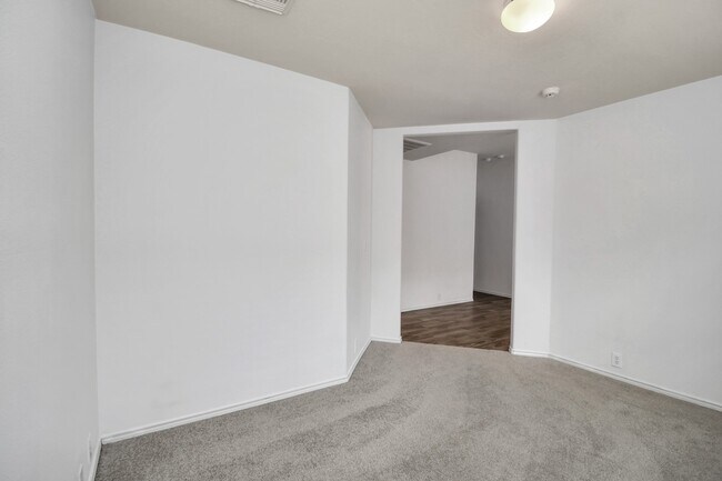 Building Photo - 10311 Caribou Cv