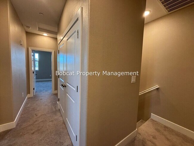 Building Photo - 3601 Pulsar Ln