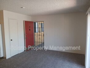 Building Photo - 2101 Santa Ana Dr