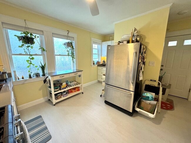 Building Photo - 66 Marshall St