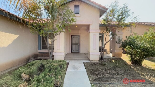 Building Photo - Cute Home In East Bakersfield!