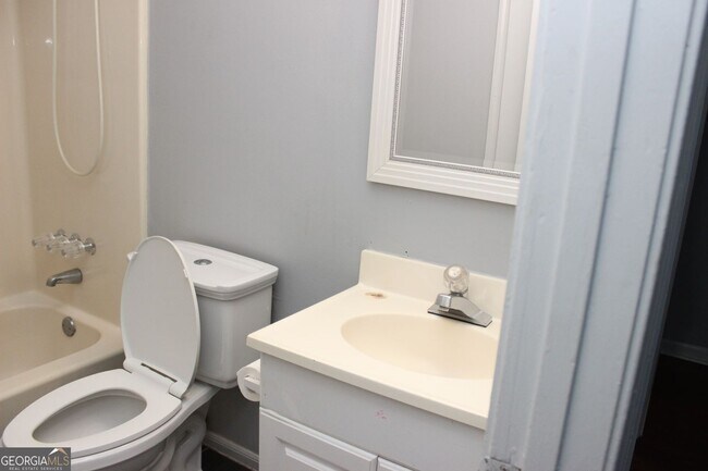 Building Photo - 6941 Vesta Brook Dr