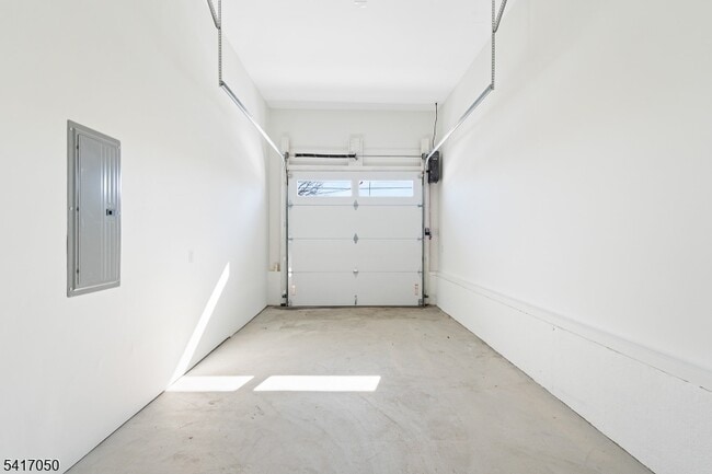 Building Photo - 401 Tillman St