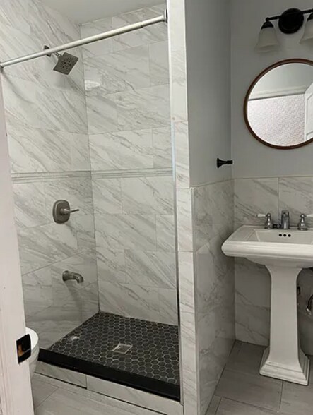 Building Photo - 217 Wagaraw Rd