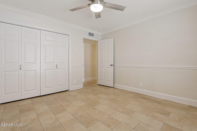 Building Photo - 5808 Kingsfield Ave