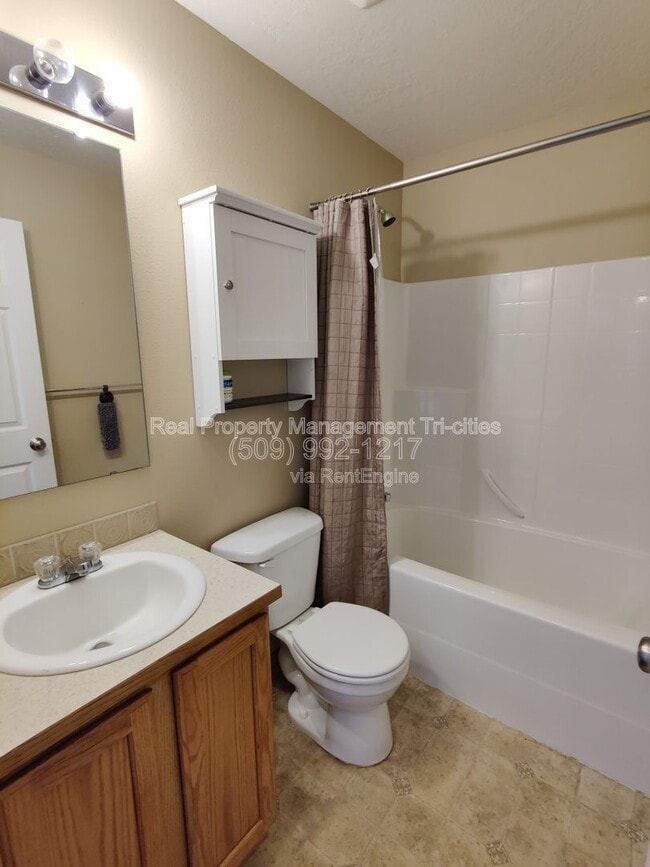 Building Photo - 8605 Zepher Ct