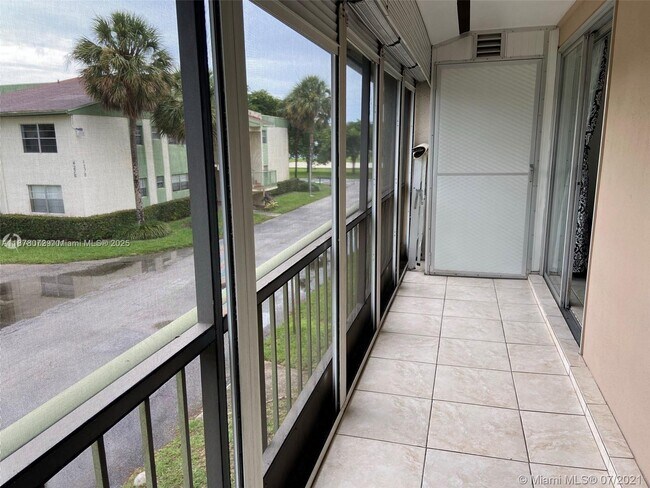 Building Photo - 4133 NW 88th Ave