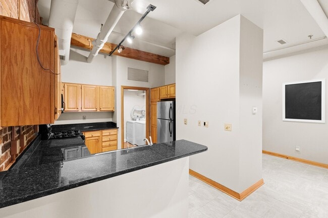 Building Photo - 55 W Livingston Ave