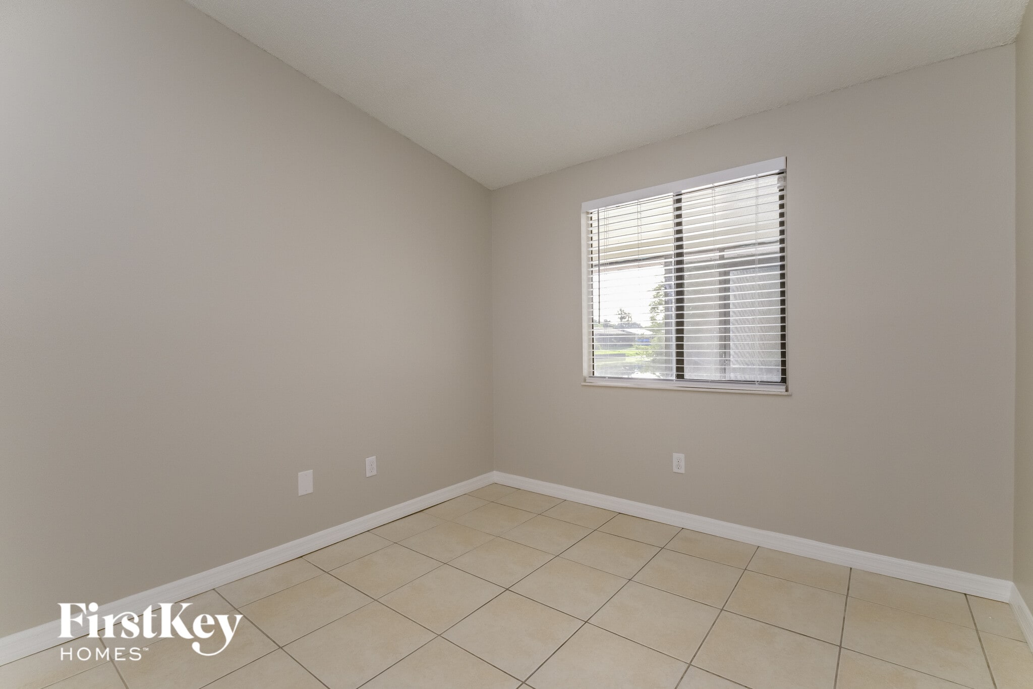 Building Photo - 4544 Weasel Dr