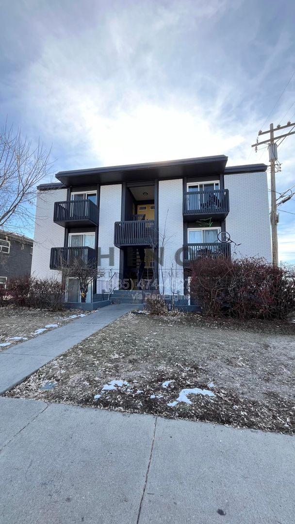 Building Photo - 120 E Utopia Ave