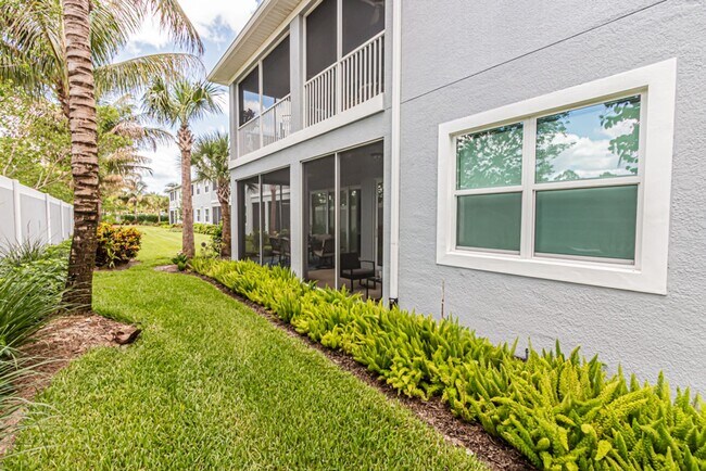 Building Photo - Luxury Naples 2-Bed Home Minutes to Downtown & Beaches | Resort-Style Amenities