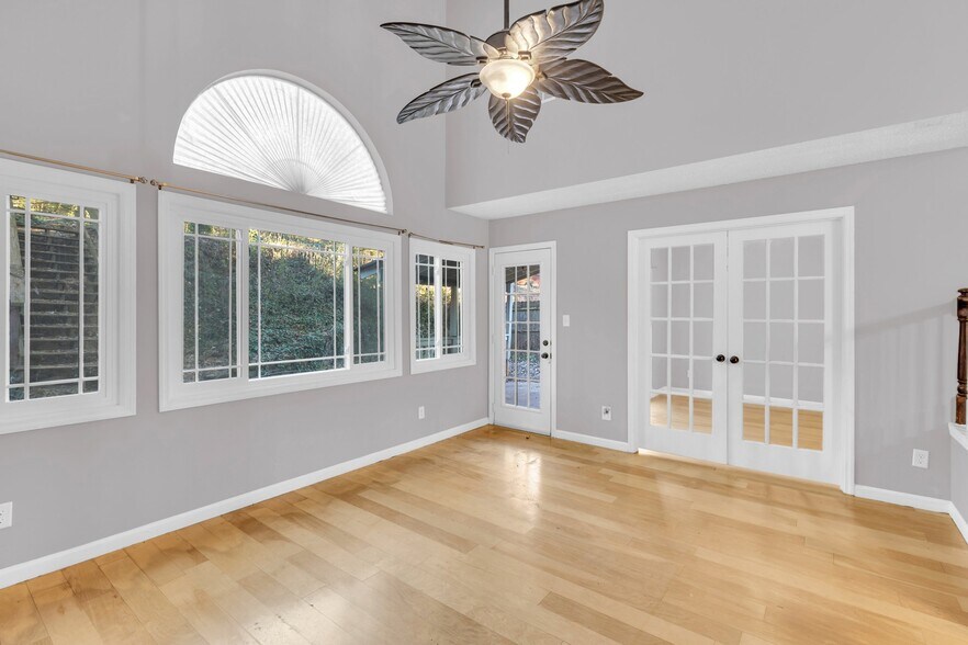 Building Photo - 1264 Watercrest Cir