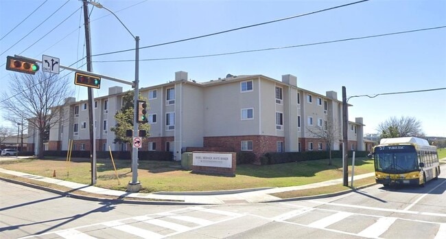 Building Photo - 3260 Bickers St
