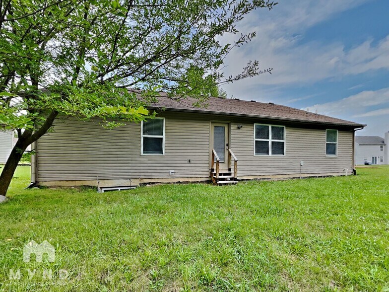 Building Photo - 6627 Lost Tree Ct