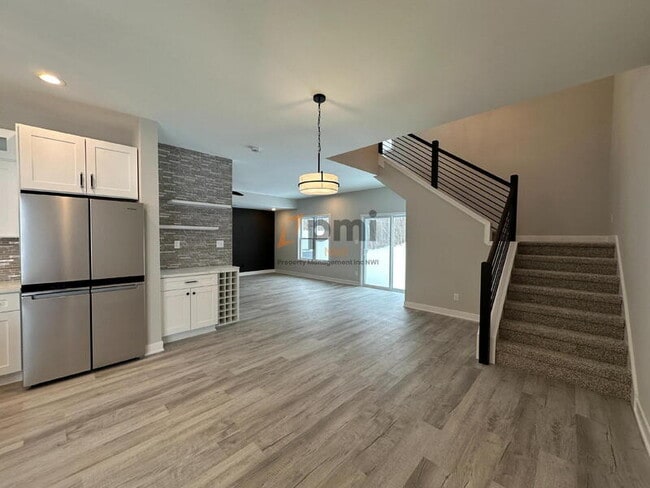 Building Photo - 5788 Adams St