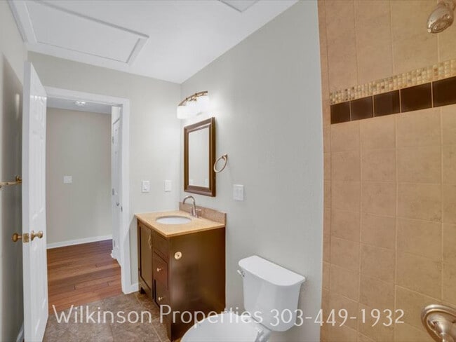 Building Photo - 2020 Gyros Cir