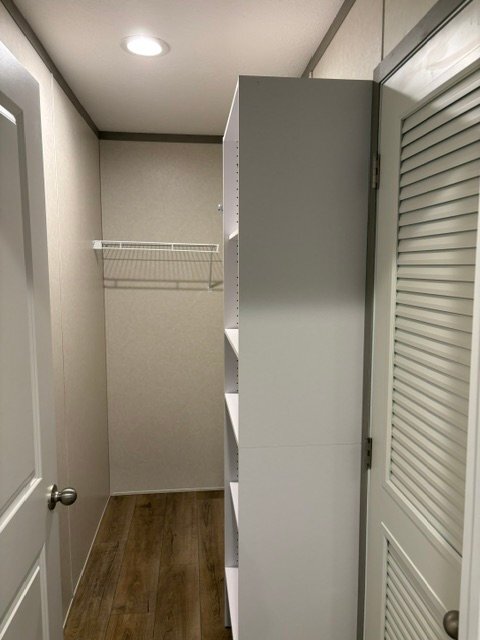 Building Photo - 72 Hunters Rill
