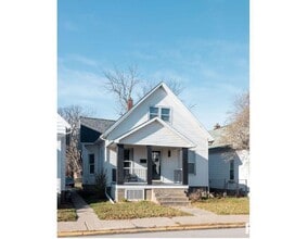 Building Photo - 1326 38th St
