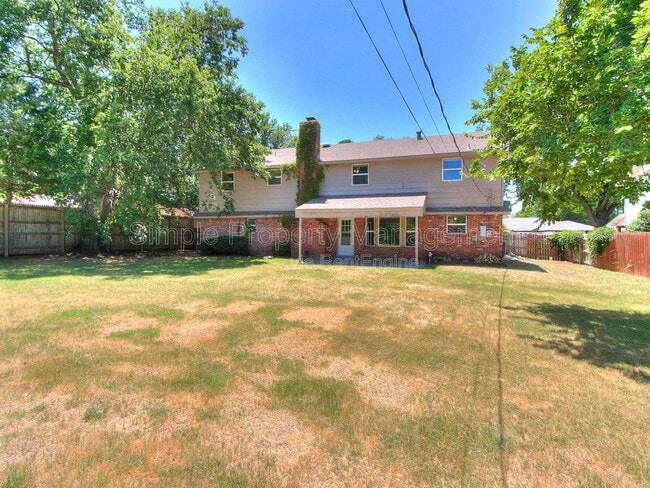 Building Photo - 1625 Homeland Ave