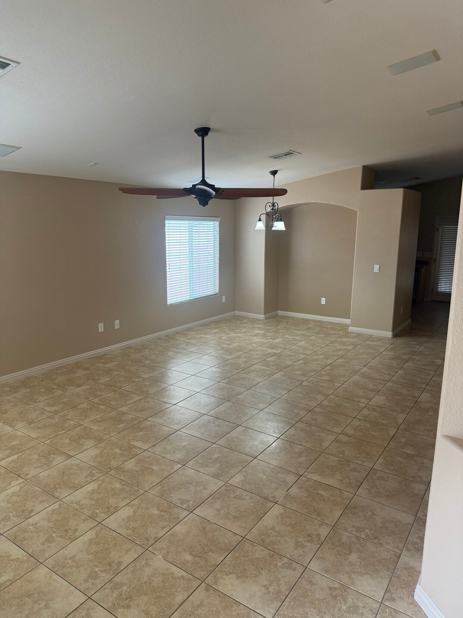 Building Photo - 4420 Meadowlark Wing Way