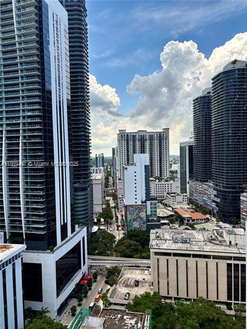 Building Photo - 951 Brickell Ave