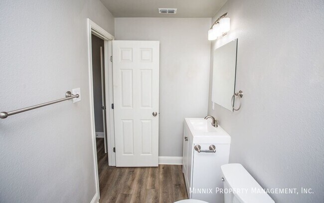 Building Photo - 4316 44th St