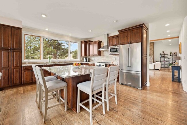 Building Photo - Exquisite Lookout Mountain Estate – Where ...