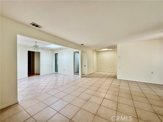 Building Photo - 502 Avenida Sevilla