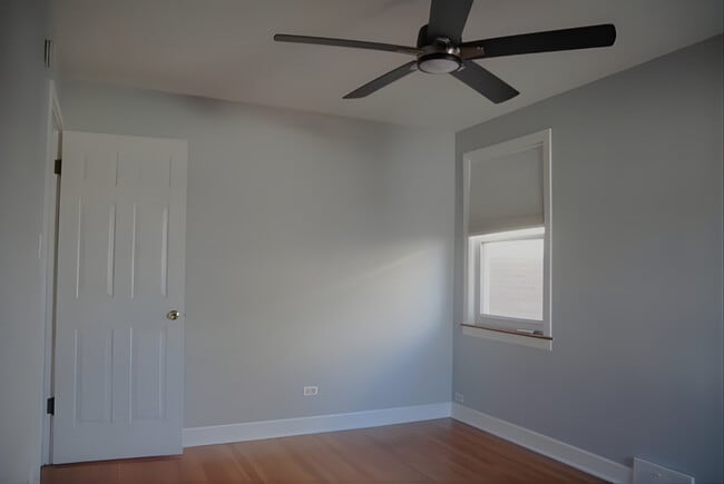 Building Photo - 5721 N Northcott Ave