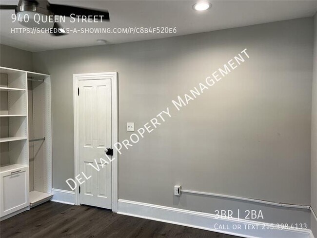 Building Photo - 940 Queen St