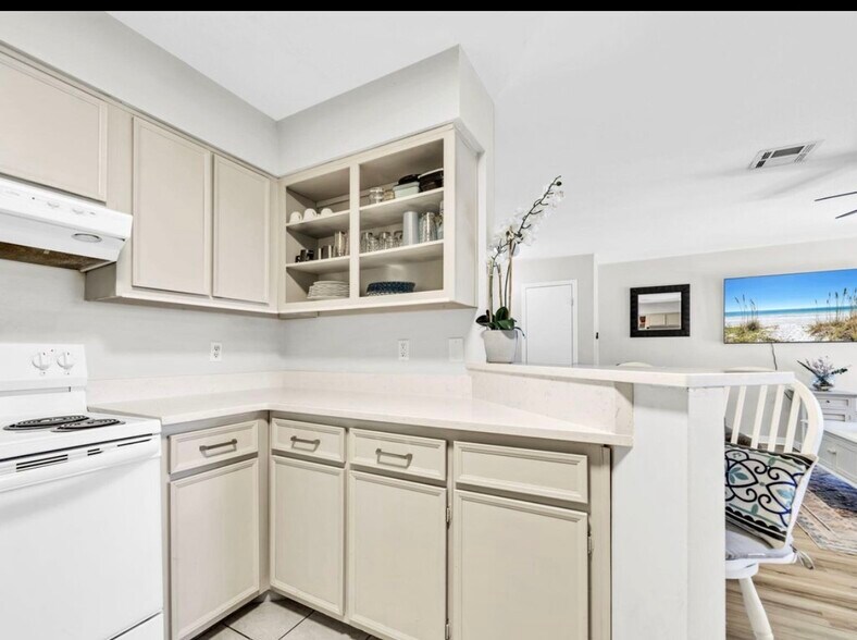 Building Photo - 321 Woodham Ct