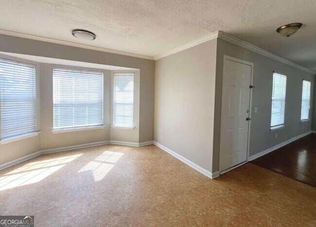 Building Photo - 104 Sugar Maple Way