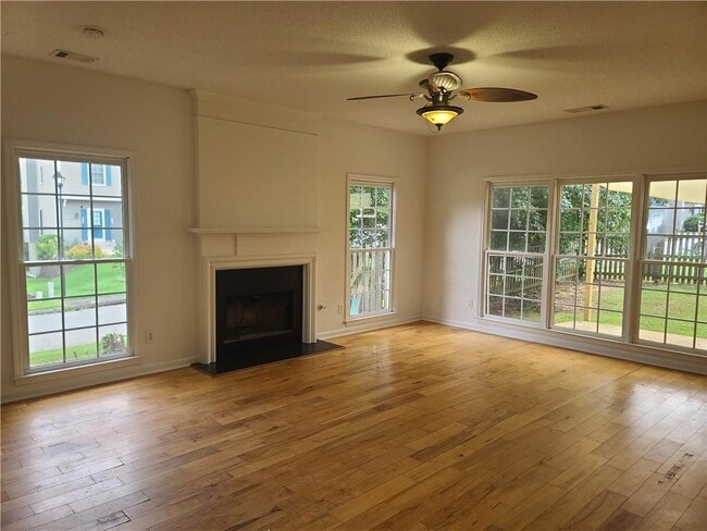Building Photo - 6105 Pattingham Dr