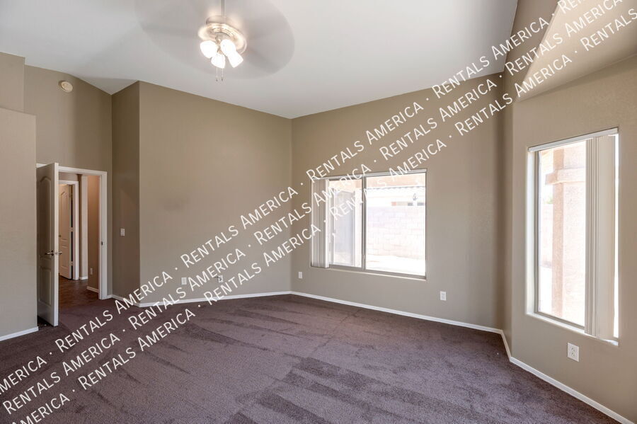 Building Photo - 3859 E Longhorn Dr