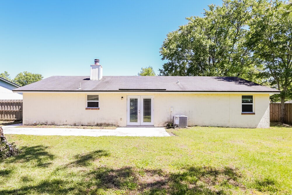 Building Photo - 1504 Pawnee St