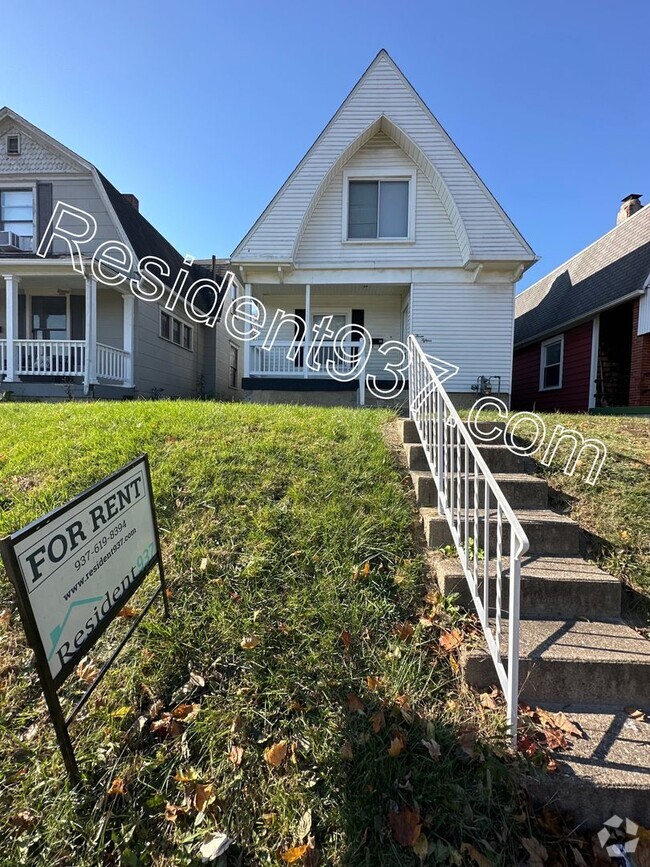 Building Photo - 2 Bed 1 Bath  Close to UD