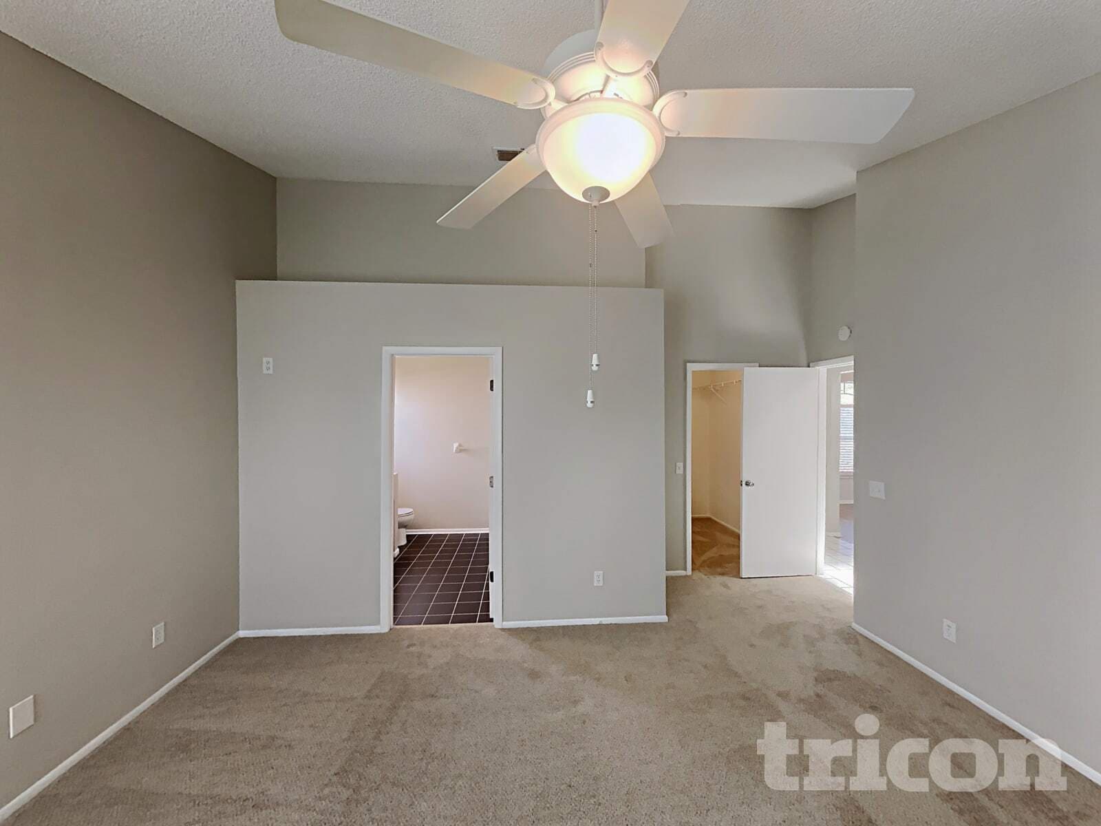 Building Photo - 6209 61st Ct E