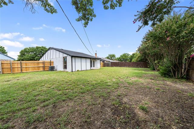 Building Photo - 2517 Clearwood Dr