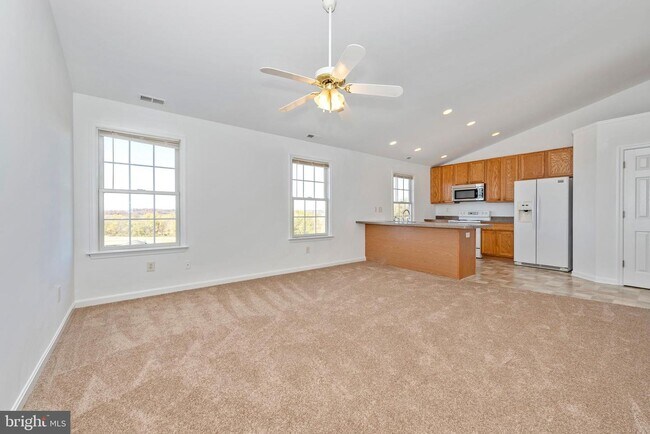 Building Photo - 8960 Albaugh Rd