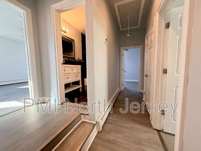 Building Photo - 227 Washington Ave