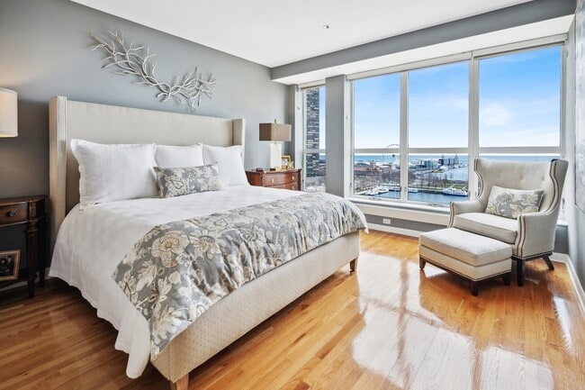 Building Photo - 445 E North Water St